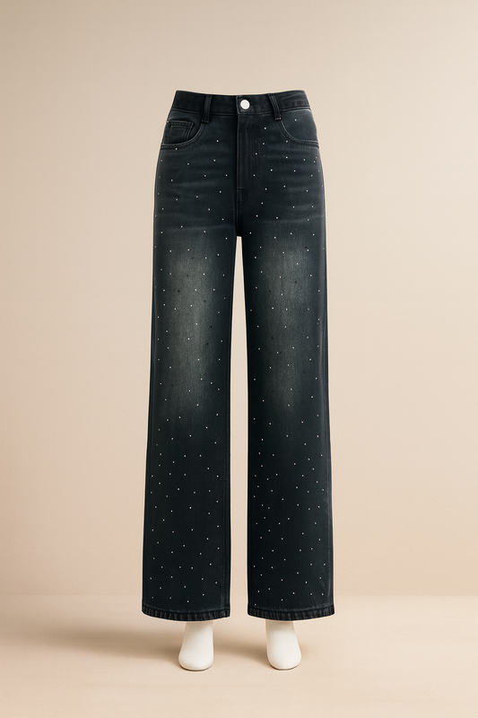 Jeans Neri con Strass: Il Segreto per Sentirsi Sempre Elegante e Sicura di Sé